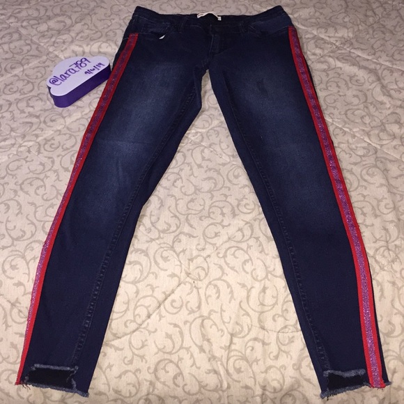 Girls Levis Jeans - Picture 2 of 8